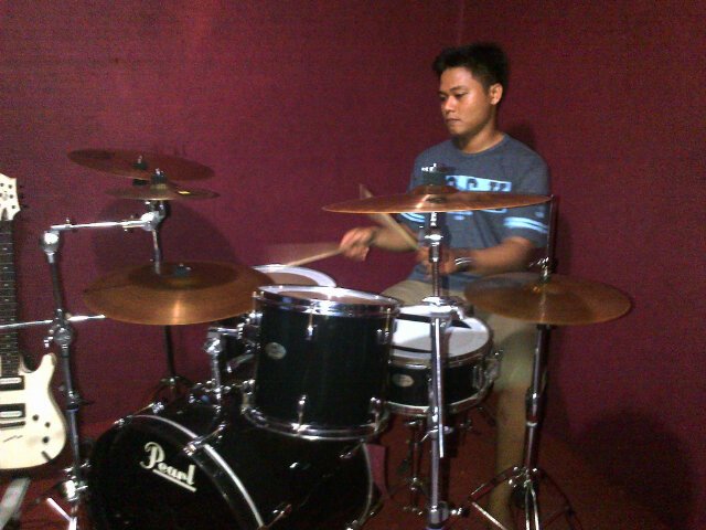 Imran_theNext's profile picture. Drummer the NEXT band