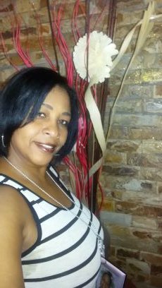 genelle2765's profile picture. 