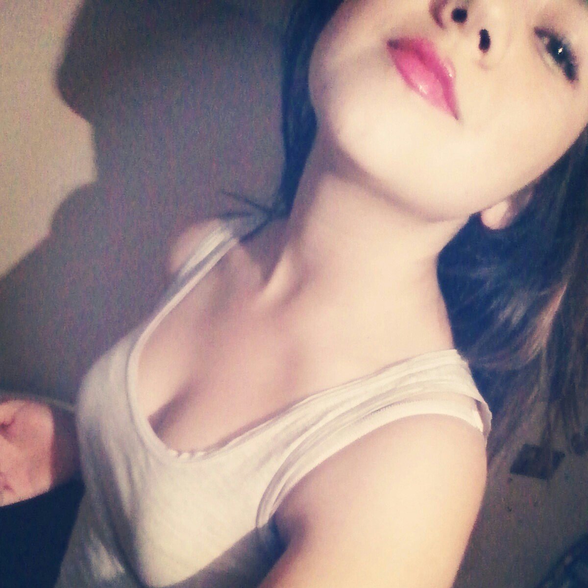 Si te gusta alguna frase dale Rettwet.                  (ASI DE SIMPLE✿).Sigueme Y Te Seguire  Follow Me and Fallow You !