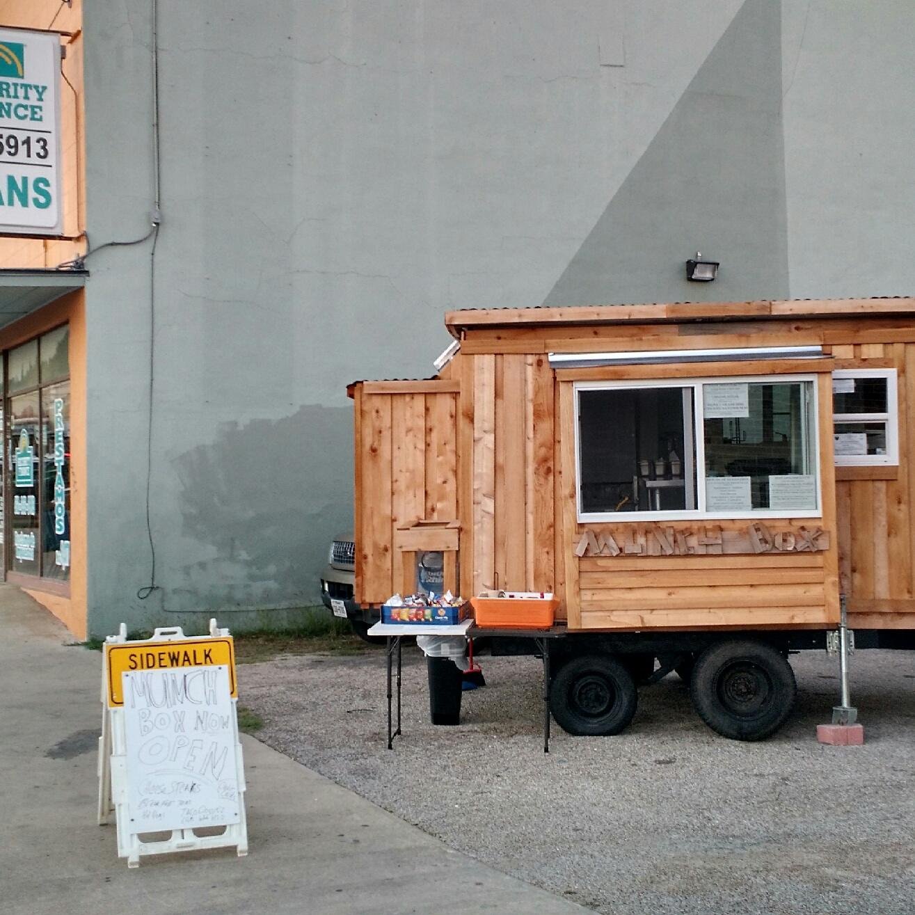 MunchBoxCompany's profile picture. Good Food Till 3am| FOLLOW US FOR DISCOUNTS AND CHANCES OF FREE FOOD!| #TXST