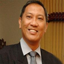 Akun ini merupakan media kampanye Prof.Mohammad Nasikin sebagai calon Rektor UI. Tweet dari pemikiran Pak Nasikin ditandai dengan *MN