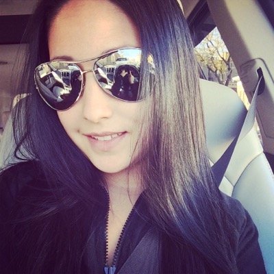 Marlenechavez21's profile picture. Complete