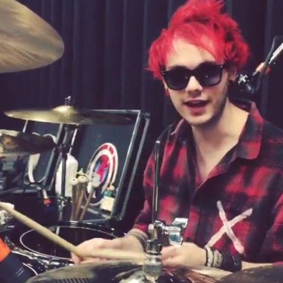 follow @akaMClifford bc she gave you a follow and you ain't Beyoncé. Ask for a follow back