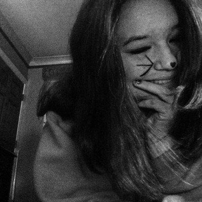 I love music be my friend follow me I'll follow back