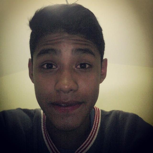 Siempre de la mano de Dios. Comparto el cielo con quien me enseñó a volar.