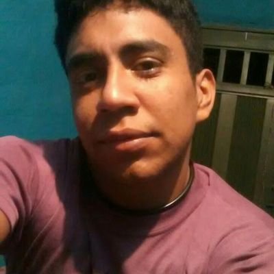 soy el hombre mas feliz por que encontré el amor de mi vida que clara te amo