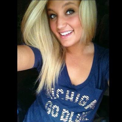 TheaKatie's profile picture. music. football. vegan.