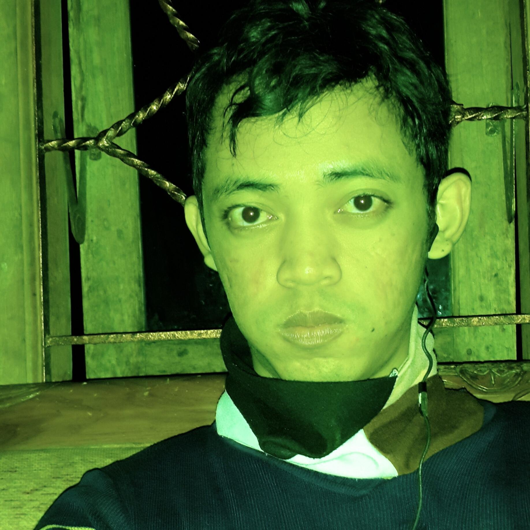 tyogatel's profile picture. tetap semangat
jangan mudah menyerah