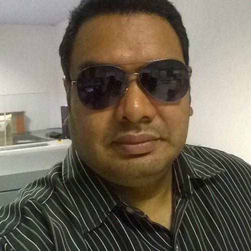 Esposo da Mariza, Pai, Cristão, DeMolay, Diretor de Arte, Produtor Gráfico e Arte finalista.
