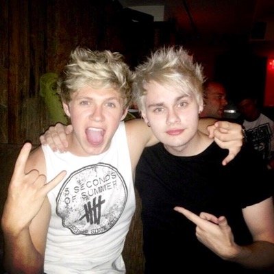 free follow from @awkwardlukeyy. this account is only for trending and voting. ✌️