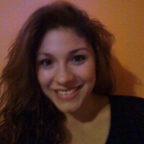 :D lo mas facil en el mundo es ser como eres y hacer lo que sientes...