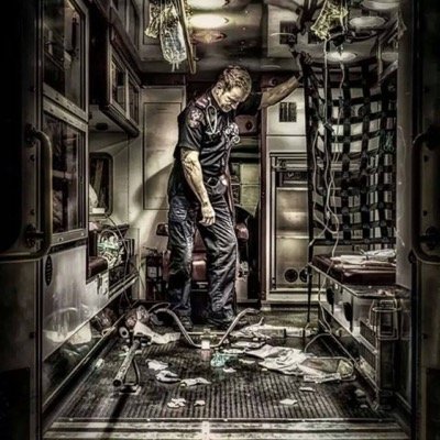 I AM AN EMT AND STORMSPOTTER
