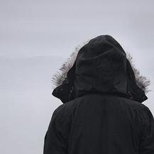 skugvur's profile picture. [ I am the decadence of your world - I am an eider covered in oil ] (OC RP)