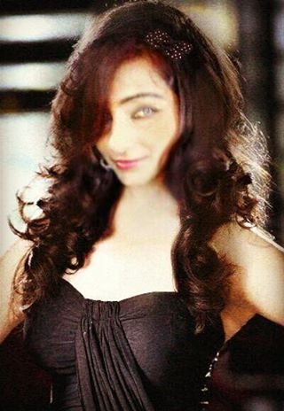 paro_s5's profile picture. Having no friends has the same effect on life expectancy as smoking about 15 cigarettes everiday