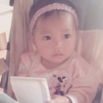 charmaine123414's profile picture. 