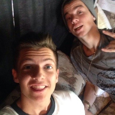 DillonFollowedU's profile picture. 