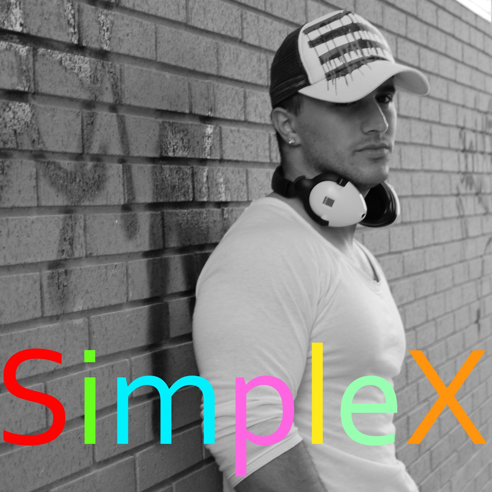 Simplex is a young dj & producer of Valencia also known as Mascu.He makes all type of electronic music like ambient, chill out, electronic....