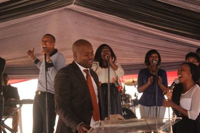 Associate Pastor @coc_ministries || Preacher of the gospel #THE MSG IS CHRIST AND HIM CRUCIFIED#*1Cor1:23* || business owner || Singer || Future Husband