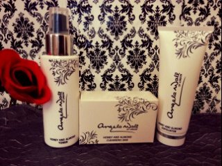 Angela Wall Of London - Women & Men's Skincare line. IT WORKS, NATUARLLY! |To setup an order, Tweet: @nawaazkhan_s (For any other queries)
