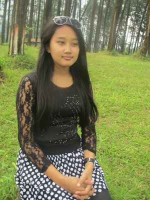 Kikidwi_Antika's profile picture. Mencintai mu sampai akhir Hayat ku karna sekarang,esok n selamanya kehidupan ku akan berlangsung dgn mu ( Mr. R )  :-)