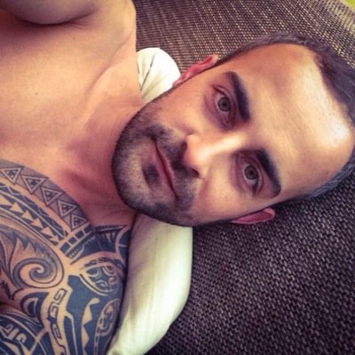 lover of ink and nice ladies, don't be afraid to say hello