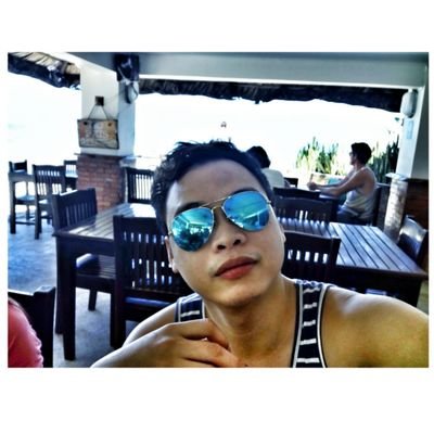 I love the beach.. so come on and enjoy every seconds of our lives  ✌