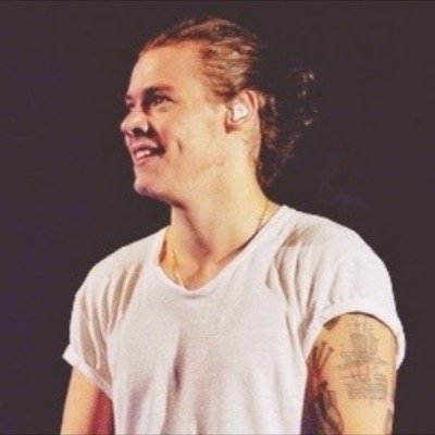 I gave you a free follow to help you gain so follow  @stylxsftirwin_ for me please