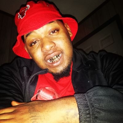 IM SORRY BUT I CANT DO RELATIONSHIP DAT NIGGA FAT AINT MADE FO DIS IM JUST HEA TO DELIVER DICK