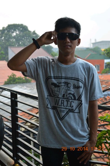 Enjoy your life Worldwide HERDISS.Wear halim - east jakarta | MANCHESTER UNITED fans | ♥ @nunuSyuaibH