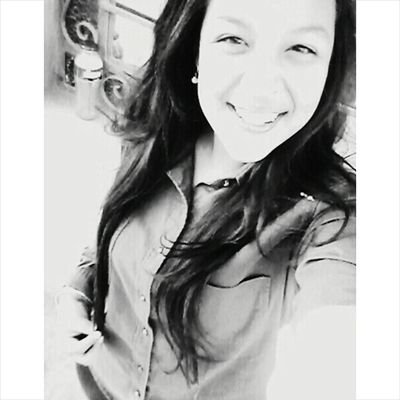 Rosa Perez Sanchez♡
17 años *o* y ando enamorada de la vida ♥