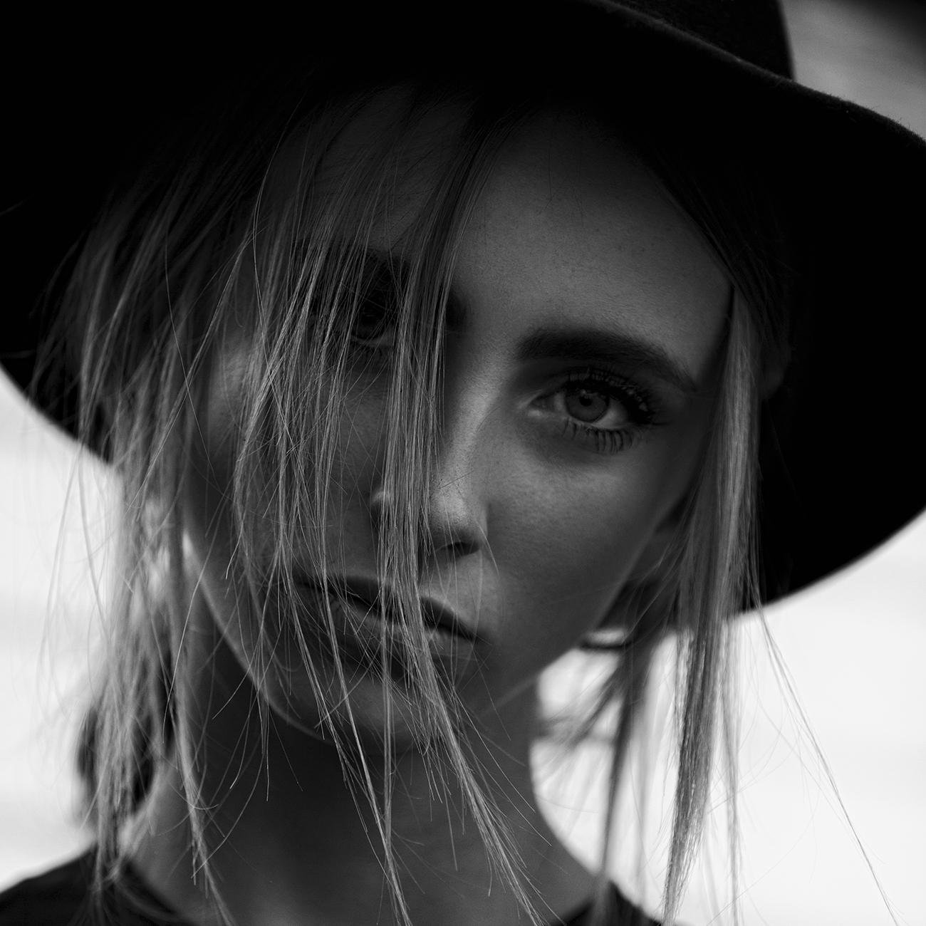 Fashion/Commercial Photographer. http://t.co/7BOvk9vRZk