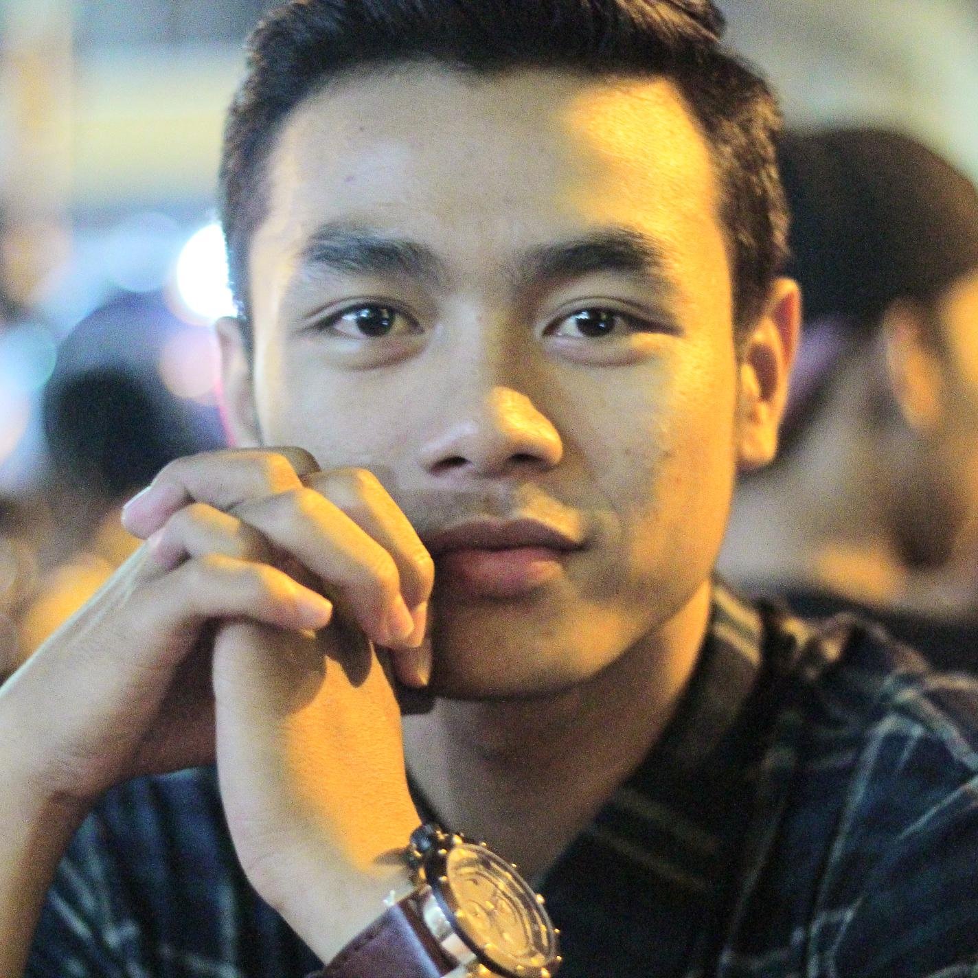 Asal dari sintang, belajar di widia dharma pontianak