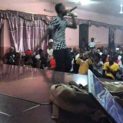 A HipHop & RnB Artist_ Lyrical Rhyme Slinger. Dope Bars *HipHop's Getting Better In My Court*
Contact; junemusicmgt@gmail.com
http://t.co/UNGpf4jxpn