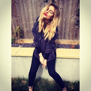 Hii Mixers!! Your official source for everything Perrie Edwards of @LittleMix. ❤