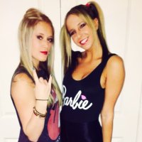 Niki Van Houten (@nikiv143) 's Twitter Profile