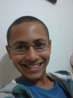 Sou Muito Educado ,Sincero E Sou Muito Do Tipo De Pessoa De Guardar Segredos e sou Estudante Da Rede Municipal De Ensino,mora Em Esperança-pb