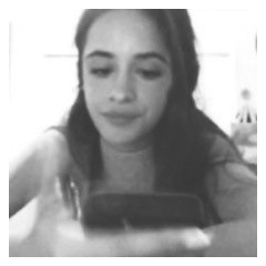 this is a free follow from @luxurylaurinah so go follow her!