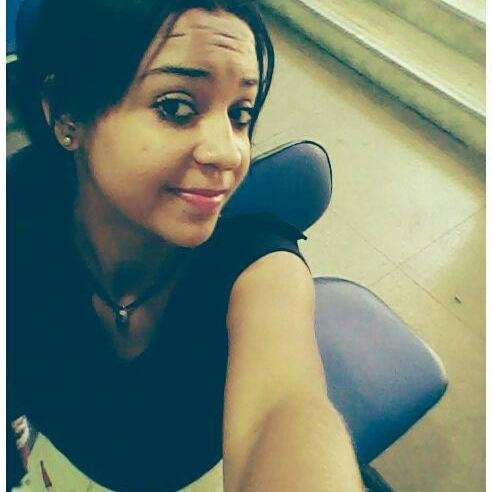 libriana,18anos,carioca,ama viajar ,e se amarra em viver a vida !