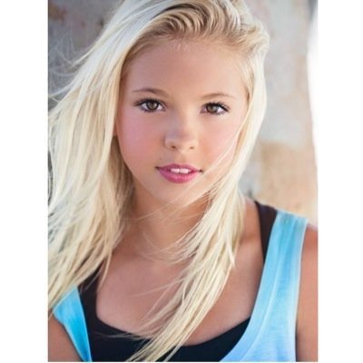 SupportEthanC's profile picture. #WeSupportEthan 
ILYSM ethan Love @MaddieChloeLov