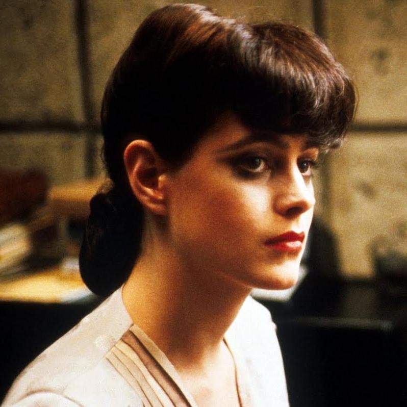 Rachel_Blade's profile picture. 'Si hortum in bibliotheca habes, deerit nihil'