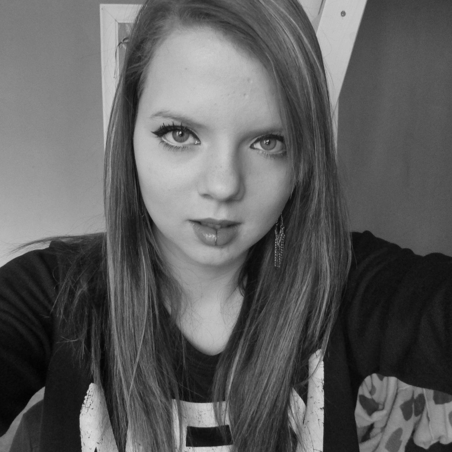 delphineGoyang's profile picture. 