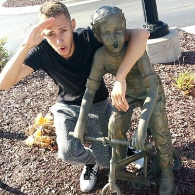 _YoungChamp's profile picture. 