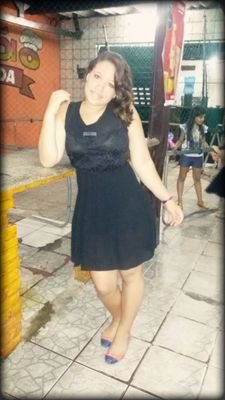 Cause I want it bad I want a bad girl, baby, bad
I want a love that's crazy, yeah
I want a bad girl, baby, bad I want it bad