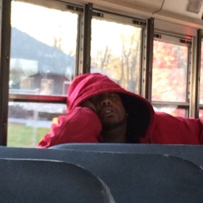 уσυ нσєѕ ωιρє ωιтн ℓєανєѕ αи∂ вυуιиg ¢нєαρ ωєανєѕ.