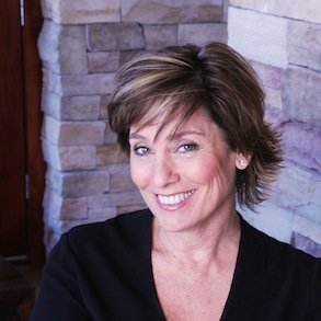 LReisenbichler's profile picture. writer; reader; spends way too much time with imaginary friends; author of EIGHT MINUTES