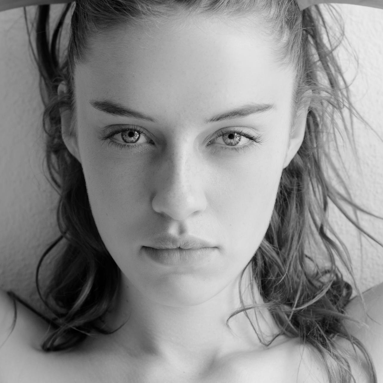 NouveauNoir's profile picture. Rotterdam based fashion and editorial photographer. Open for creative assignments and collaborations with talented models, mua's, stylists, designers.