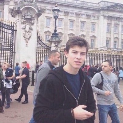 could you please follow @godIymendes it would mean the world. ask for a dm to 7/12 if you want