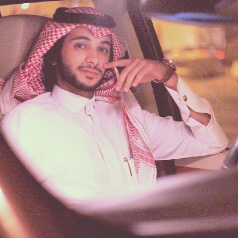 صل على محمد وﻻتنسى ذكرالله ♡♡!