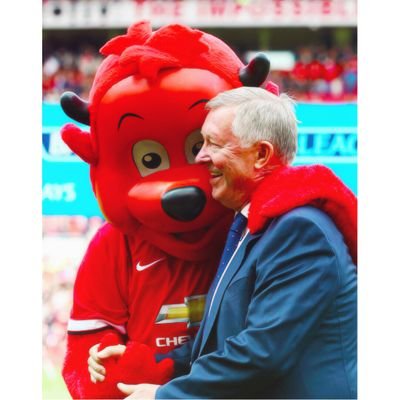 SaveDeGea's profile picture. Manchester United. Real Madrid. David De Gea. Cristiano Ronaldo. Toni Kroos.