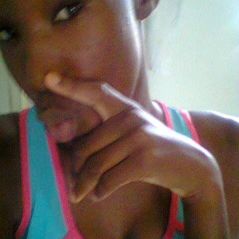 in the 10th grade i love my life.